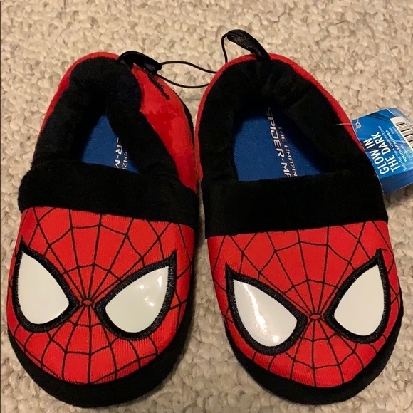 Marvel Other - New Spiderman Glow in the Dark Slippers size 9/10